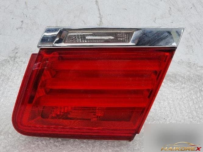 BMW 7 Series 2009 — фонарь багажника правый LED 7182206