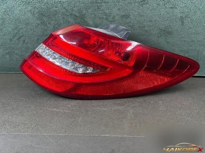 Mercedes-Benz B-класс 2013 — комбинированный фонарь задний правый