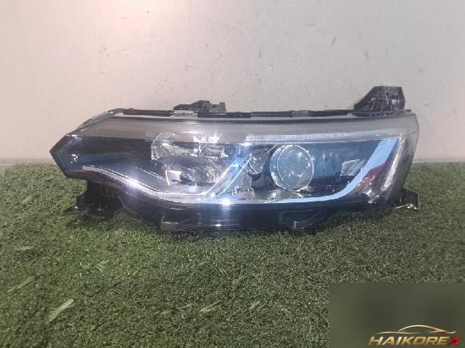 Renault SM6 2019 — фара левая 260609307R