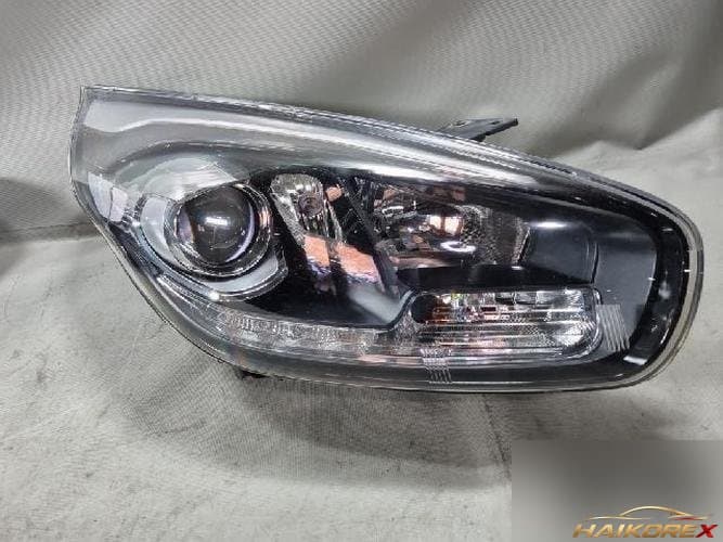 Kia Carens 2014 — фара правая (головная лампа)