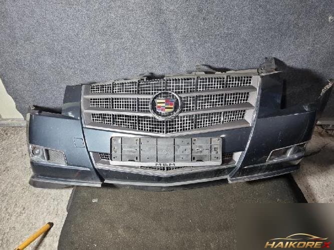 Cadillac CTS 2010 — передний бампер