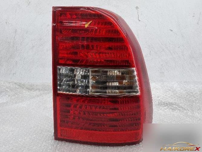 Kia Sportage 2007 — фонарь задний правый (комбинированный) 92402-1F0