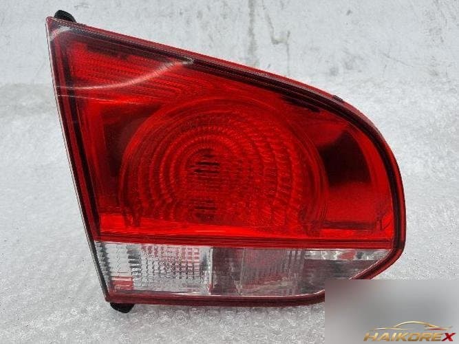 Volkswagen Golf 2012 — накладка двери задней левая 5K0945093G