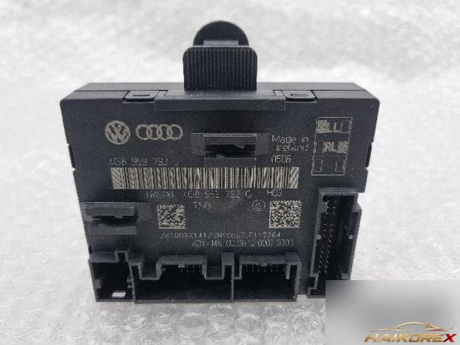 Audi A6 2013 — модуль двери водителя 4G8959793G