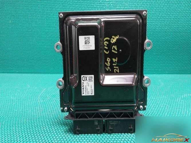 Volvo S60 2017 — блок управления двигателем ECU 31452623