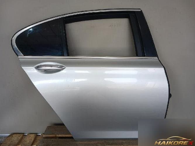 BMW 7-series 2010 — задняя дверь правая