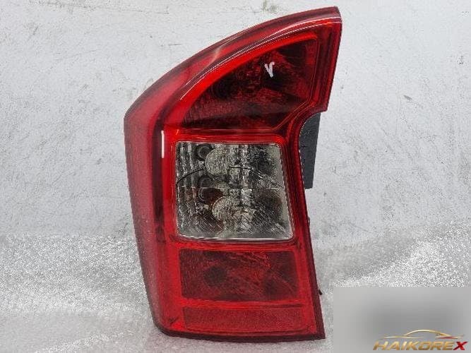 Kia Carens 2009 — комбинированный фонарь задний левый (водительский) 92401-1DO