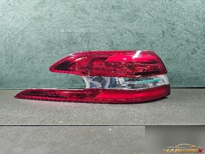Peugeot 308 2015 — фонарь задний левый (комбинированный)