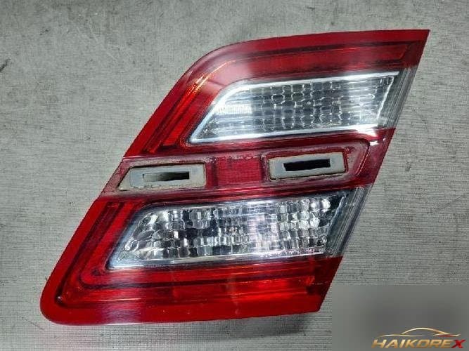 Ford Taurus 2015 — задняя отделка багажника правая