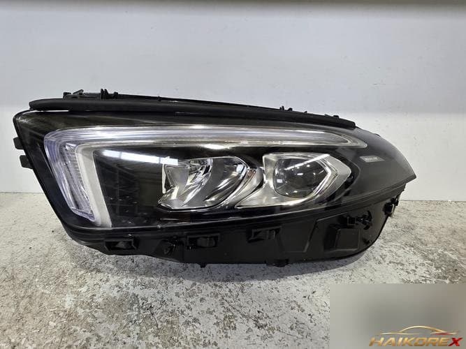 Mercedes-Benz A-Class 2024 — фара левая 1779060101