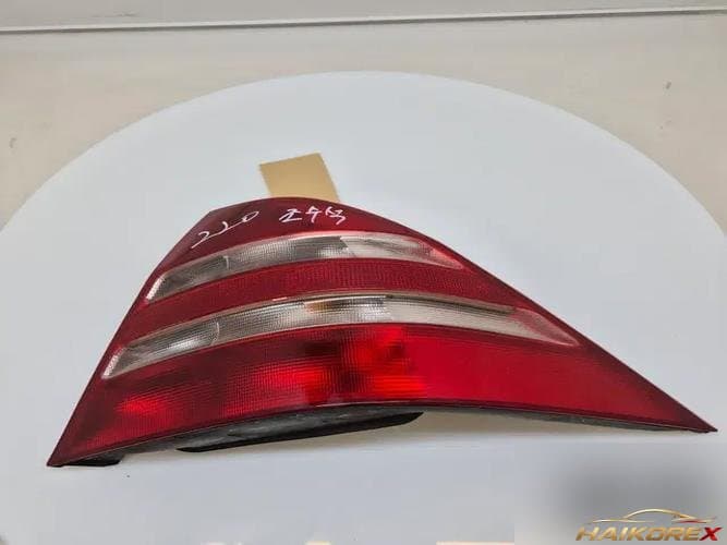 Mercedes-Benz S-Class 2002 — фонарь задний правый A2208200264