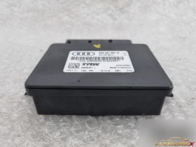 Audi A4 2015 — модуль управления электронным ручником EPB 8K0907801N