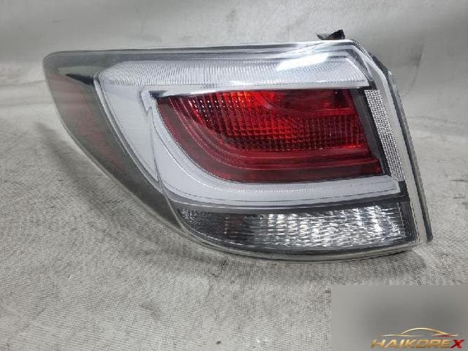 Hyundai Sonata 2015 — фонарь задний левый (комбинированный)