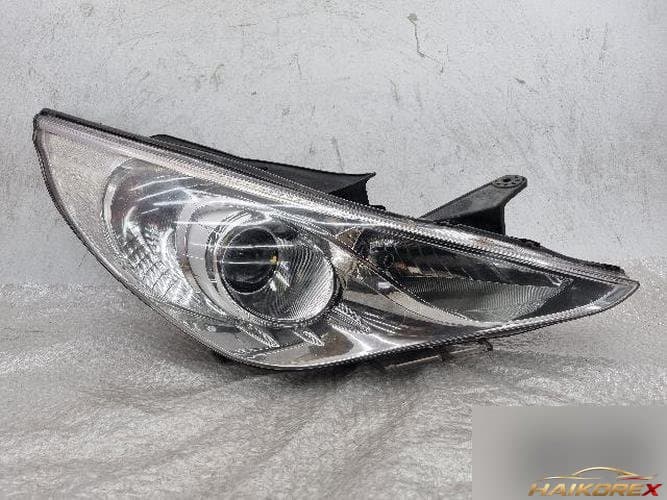 Hyundai Sonata 2013 — фара передняя правая (6-pin)