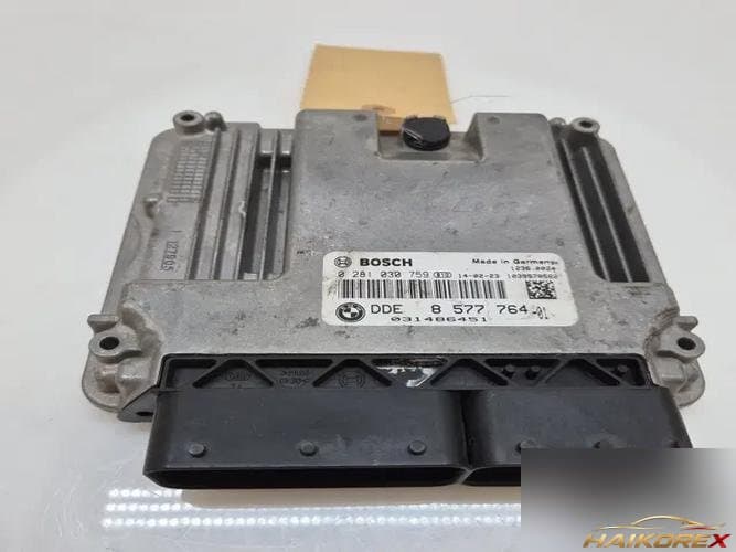BMW 5 серии 2010 — блок управления двигателем ECU 857776401