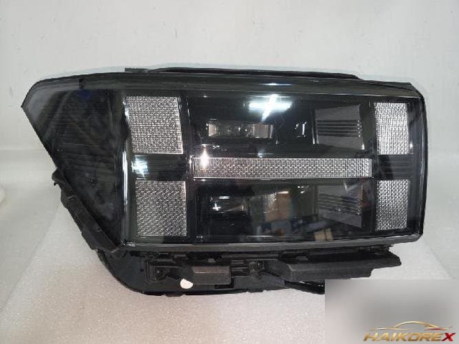 Hyundai Santa Fe 2025 — фара правая (LED) 92102-P6110
