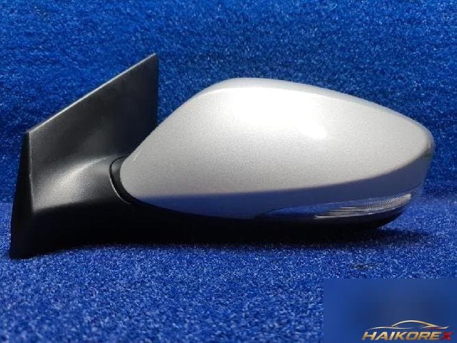 Hyundai Avante 2010 — боковое зеркало левое с поворотником