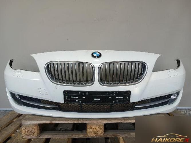 BMW 5 Series 2012 — передний бампер