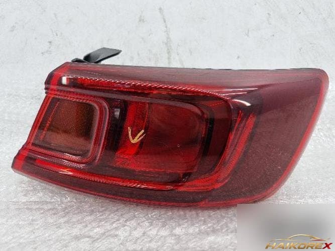 Renault SM6 2016 — фонарь задний правый (комбинированный) 265501563R