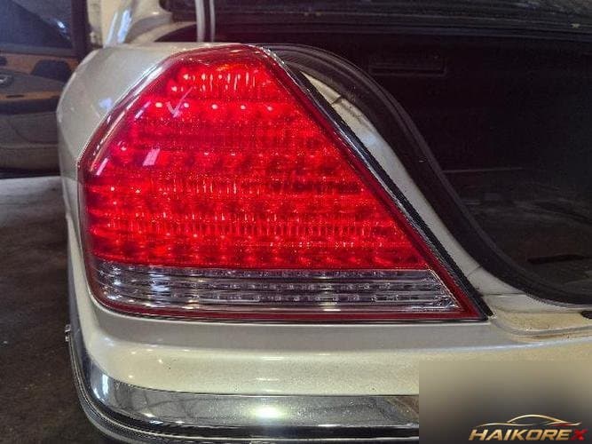Hyundai Equus 2004 — комбинированный фонарь задний левый (водительский) 92401-3B500