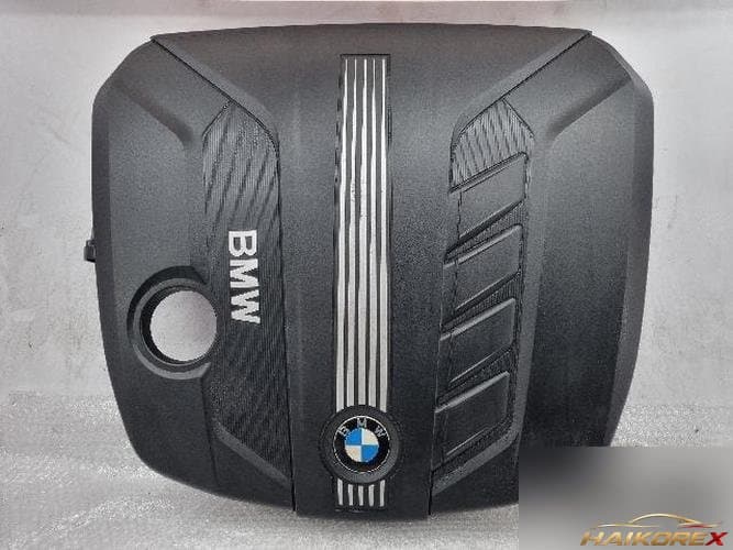 BMW 5 Series 2012 — крышка двигателя