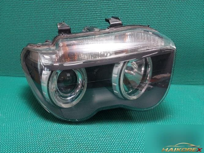 BMW 7 Series 2003 — фара правая HID