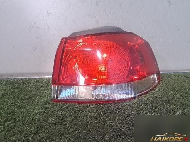 Volkswagen Golf 2013 — комбинированный фонарь задний правый