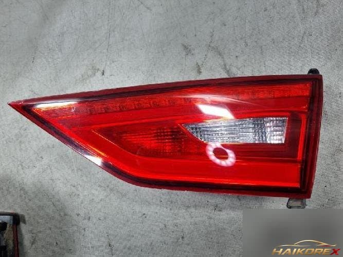 Audi A3 2015 — подсветка багажника 8V5945094A