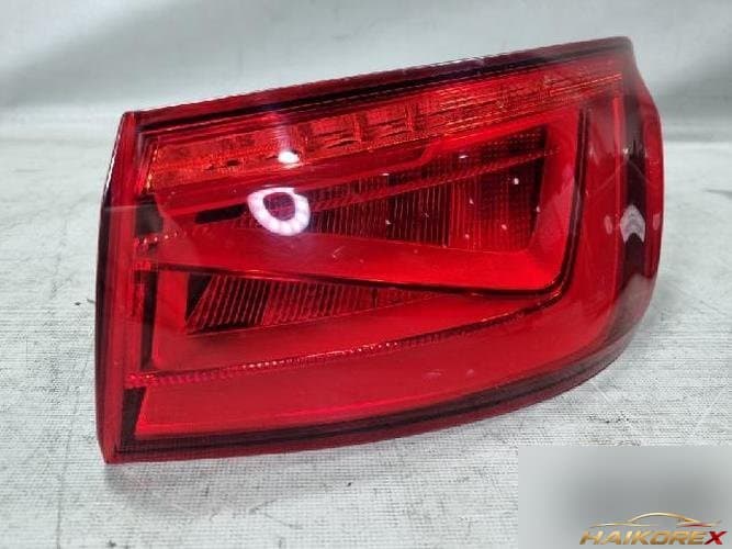Audi A3 2015 — фонарь задний комбинированный правый 8V5945096A