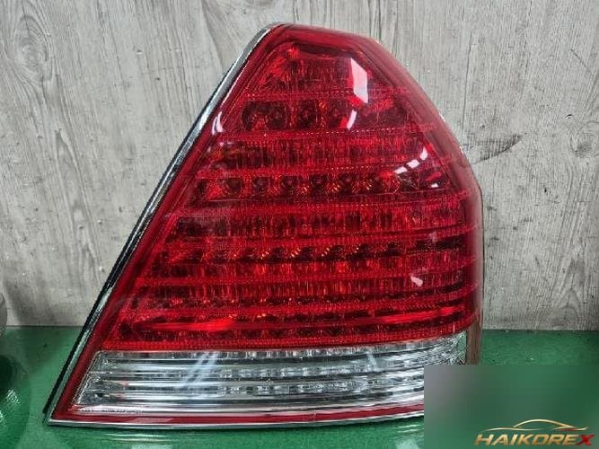 Hyundai Equus 2005 — фонарь задний правый (комбинированный) 92402-3B500