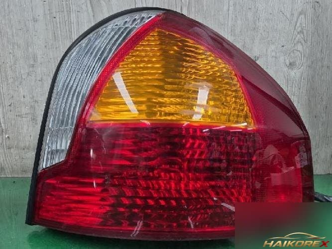 Hyundai Santa Fe 2002 — фонарь задний комбинированный правый (пассажирской стороны)