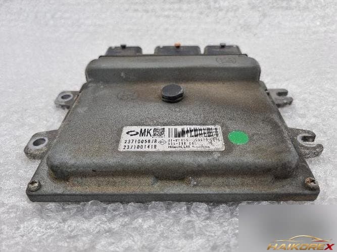 Renault SM5 2010 — блок управления двигателем ECU 237100587R
