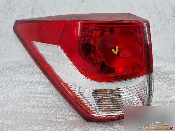 KG Mobility Korando 2014 — комбинированный задний фонарь левый (водительский) 83601-21500
