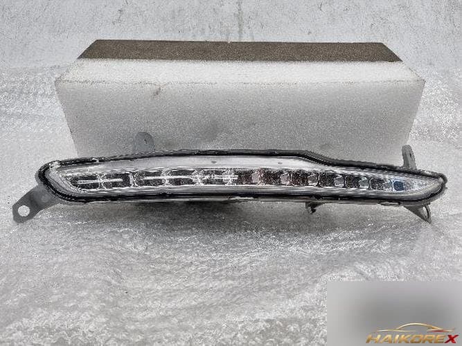 Kia K5 2011 — дневной огонь правый