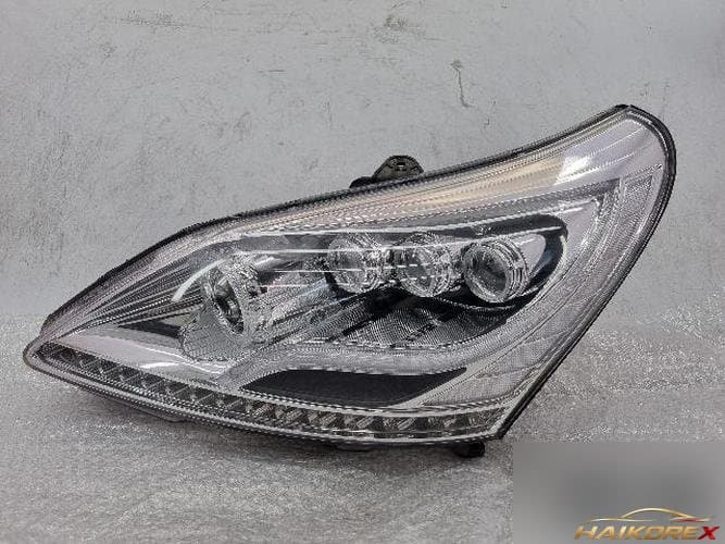 Hyundai Equus 2015 — фара левая (водительская)