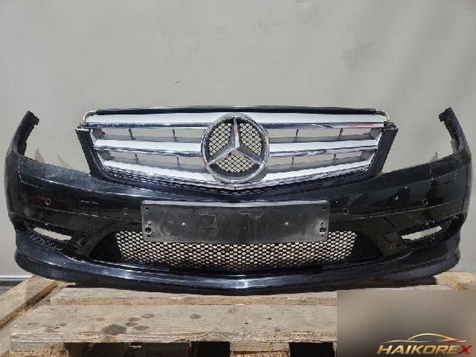 Mercedes-Benz C-Class 2010 — передний бампер