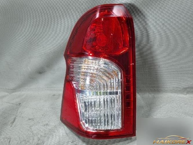 KG Mobility Korando 2012 — комбинированный фонарь задний левый (водительский)