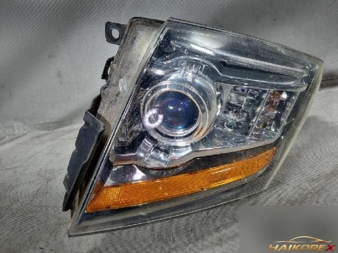 Cadillac CTS 2010 — фара левая