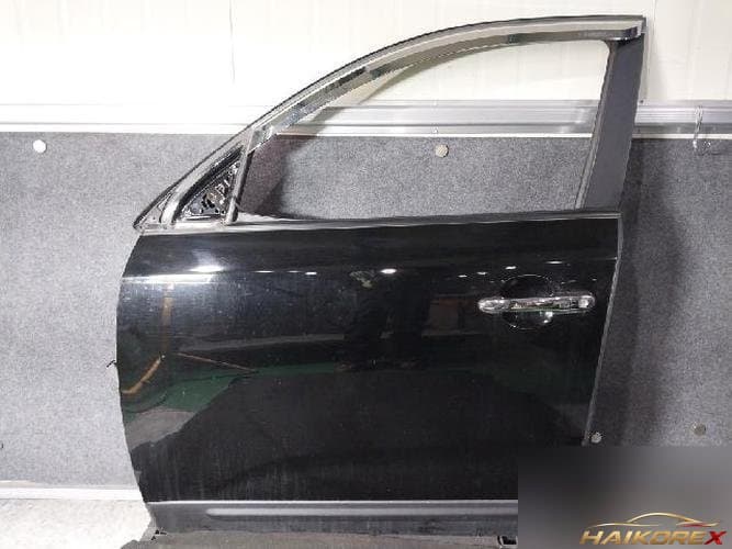 Kia Sorento 2010 — дверь передняя левая (водительская)