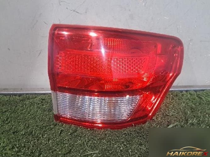 Jeep Grand Cherokee 2011 — задний фонарь комбинированный правый