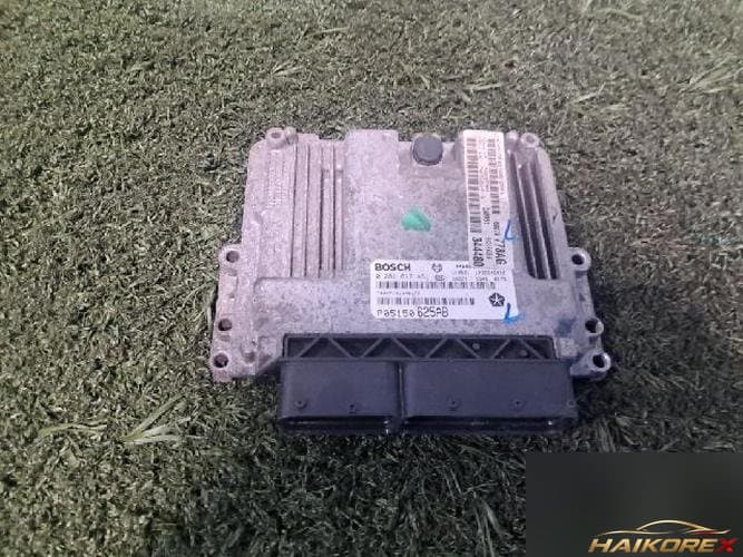 Jeep Grand Cherokee 2011 — блок управления двигателем ECU P05150625AB
