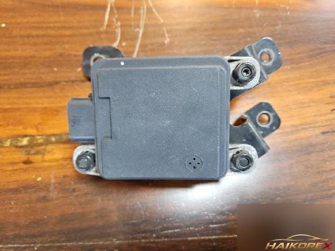 Kia K5 2020 — передний бампер с радаром