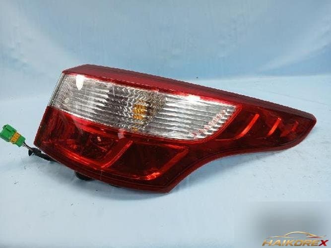 Renault SM5 2012 — фонарь задний комбинированный правый
