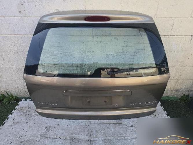 Chrysler Grand Voyager 2005 — задняя дверь (крышка багажника)