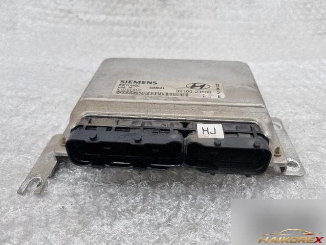Hyundai Sonata 2001 — блок управления двигателем ECU 39105-23800