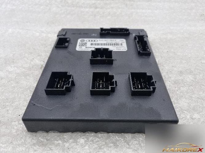 Audi A4 2010 — модуль управления кузовом BCM 8K0907063P