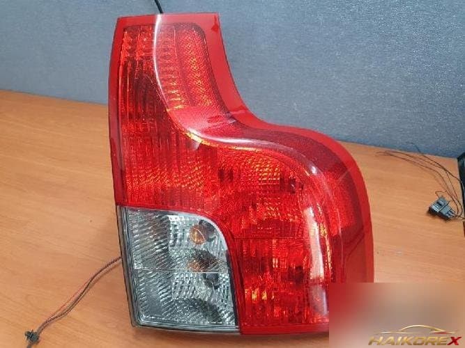 Volvo XC90 2010 — комбинированный фонарь задний правый (пассажирский)