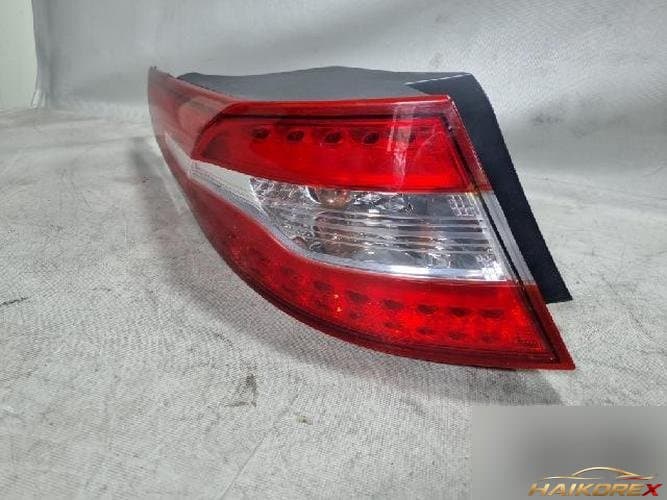 Kia K5 2013 — комбинированный фонарь (задний левый)