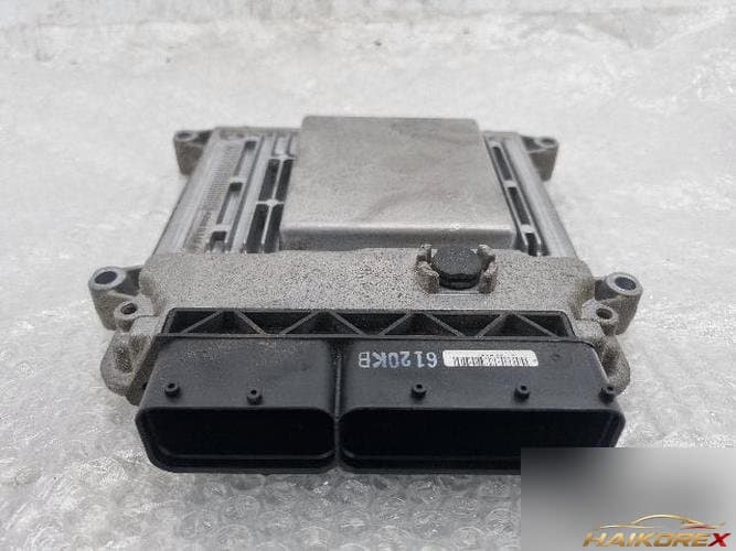 Hyundai i30 2008 — блок управления двигателем ECU 39122-2B000
