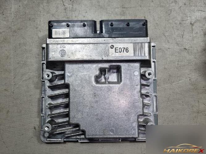 Kia K5 2024 — блок управления двигателя ECU 391D02JFA2